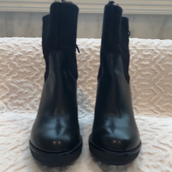 Moncler women’s booties - Picture 4 of 5